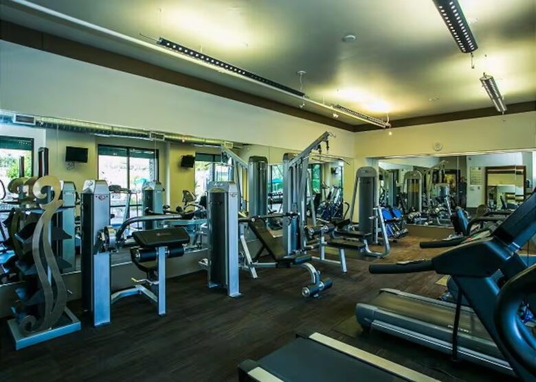 Top-Floor Luxury Suite Overlooking the Water & Montelago Village - Henderson, Nevada