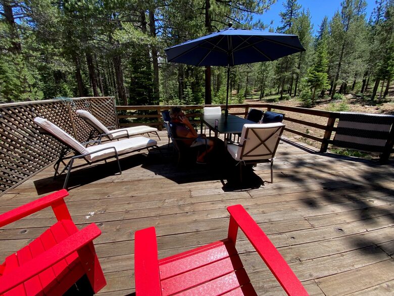 Sleeping Bear Cabin | Forest View Mountain Retreat in Truckee - Truckee, California