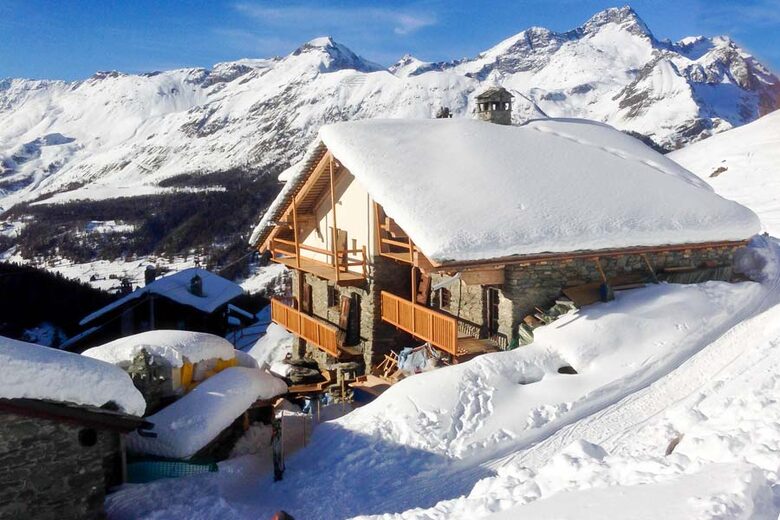 Alpine Haven on the Italian side of the Matterhorn - Cuneaz, Ayas, Italy