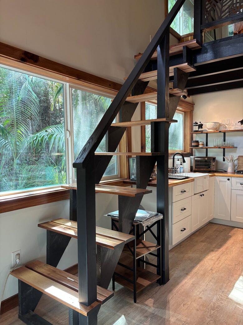 Spring-Fed Serenity | Off-Grid Luxury on the Hāmākua Coast - Hakalau, Hawaii