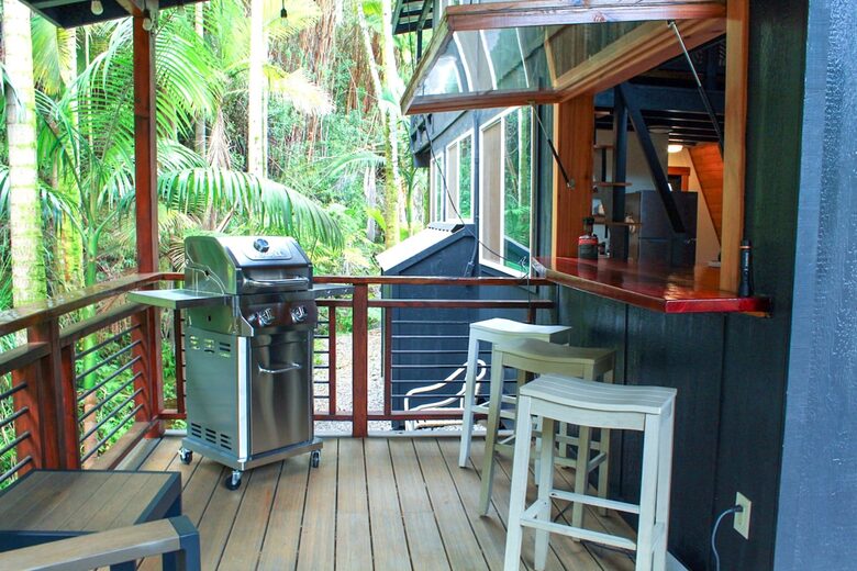 Spring-Fed Serenity | Off-Grid Luxury on the Hāmākua Coast - Hakalau, Hawaii