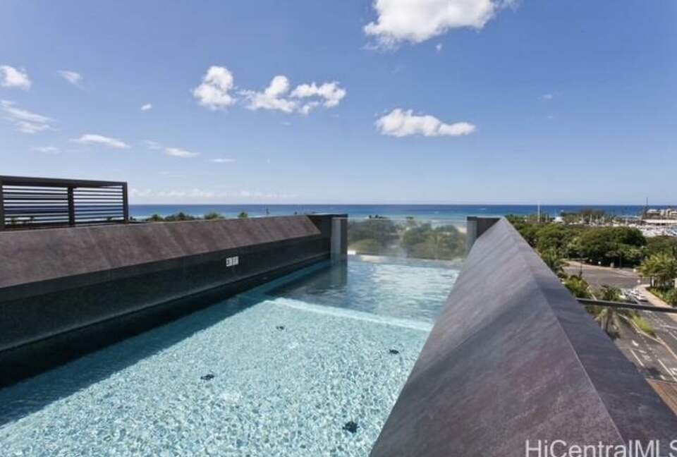Kakaʻako Living- Best location! - Honolulu, Hawaii
