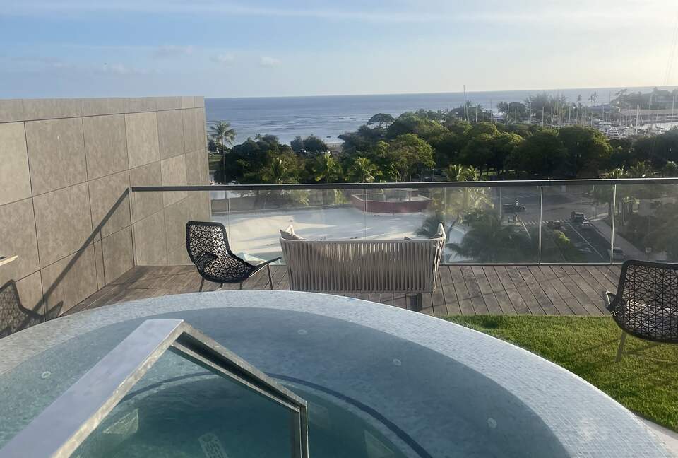 Kakaʻako Living- Best location! - Honolulu, Hawaii