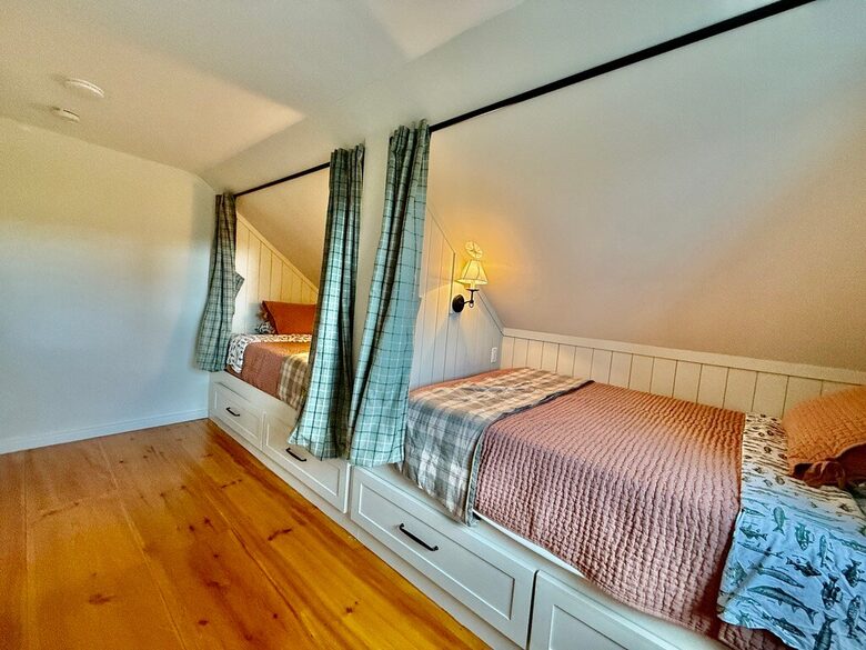 Vermont Country Estate with Pool and Tennis Court - Wilmington, Vermont