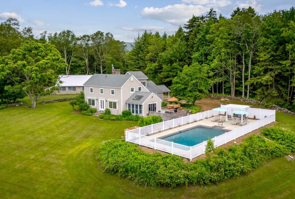 Vermont Country Estate with Pool and Tennis Court - Wilmington, Vermont