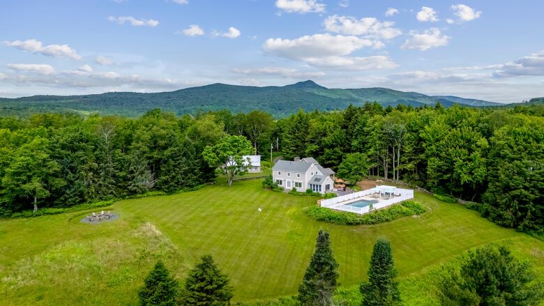Vermont Country Estate with Pool and Tennis Court - Wilmington, Vermont