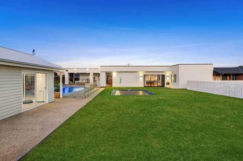 Luxury Bellbrae Retreat w/ Pool, Spa & 12 Guests - Bellbrae, Australia