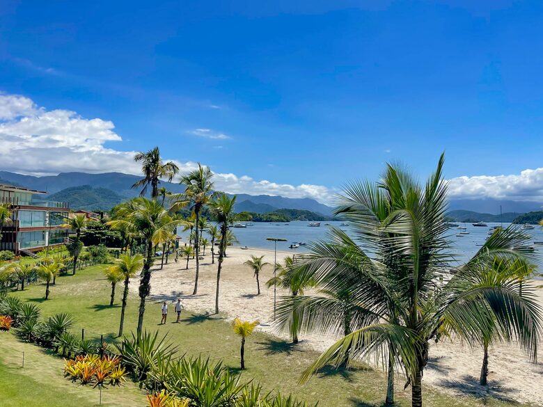 Sophisticated Beachfront Haven in Angra - Angra dos Reis, Brazil