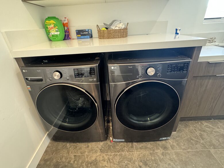 Full laundry and dryer