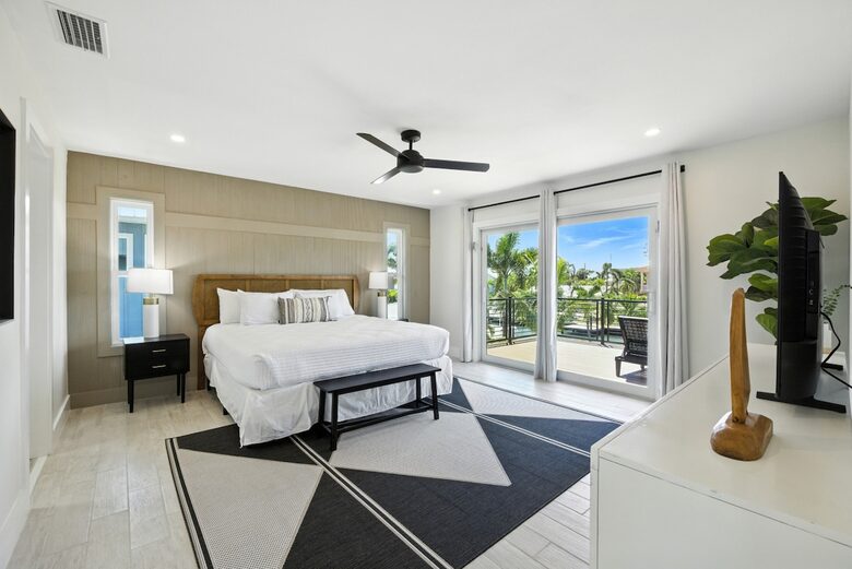 Waterfront Grandeur on Anna Maria - Holmes Beach, Florida