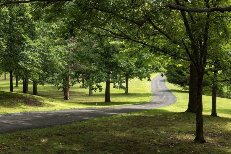 Bellavista Country Estate | A Private 60-Acre Hudson Valley Sanctuary - Old Chatham, New York