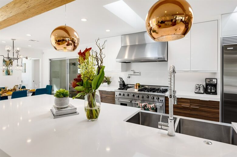 Mid-Century Glam Retreat in the Heart of Rancho Mirage - Rancho Mirage, California