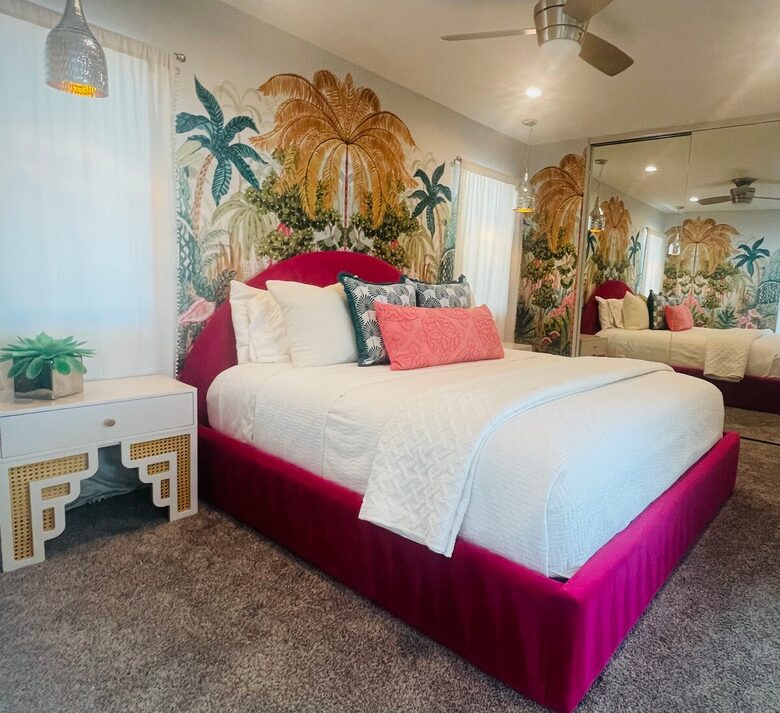 Mid-Century Glam Retreat in the Heart of Rancho Mirage - Rancho Mirage, California