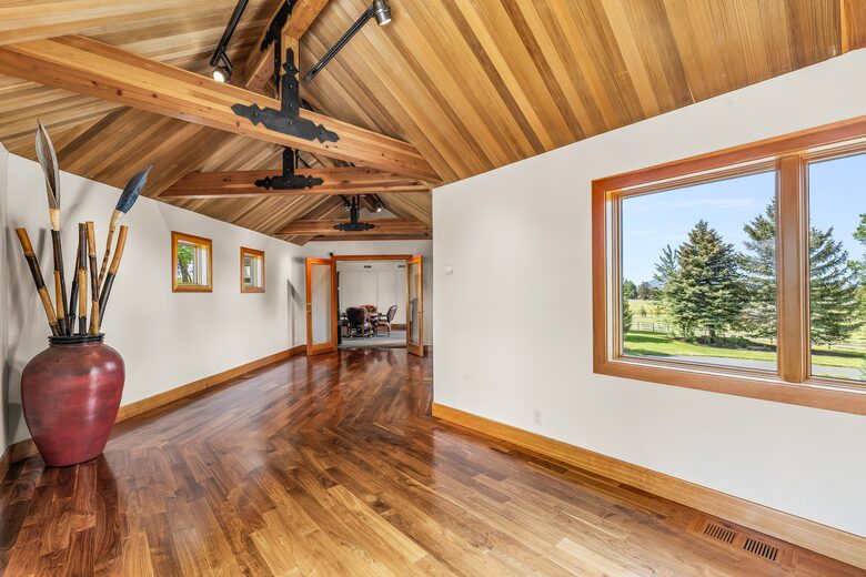 Gallery breezeway