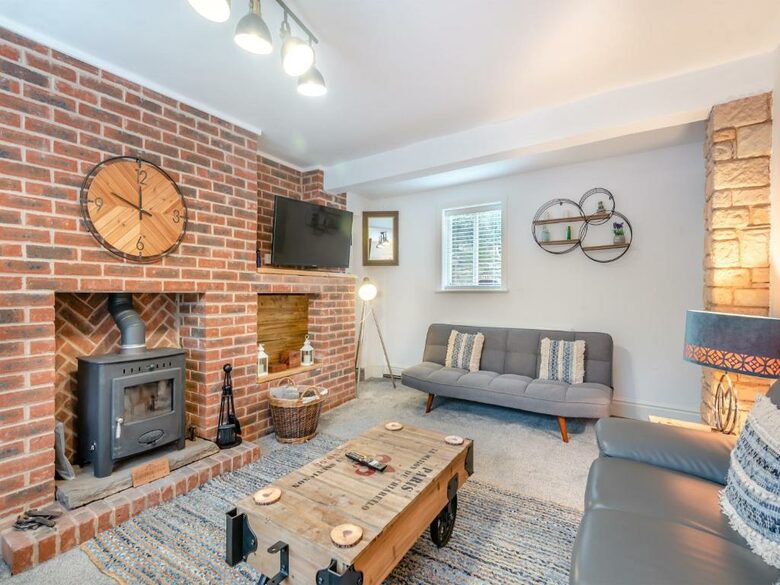 A Cosy Countryside Escape in Rural Nottinghamshire - Elkesley, United Kingdom