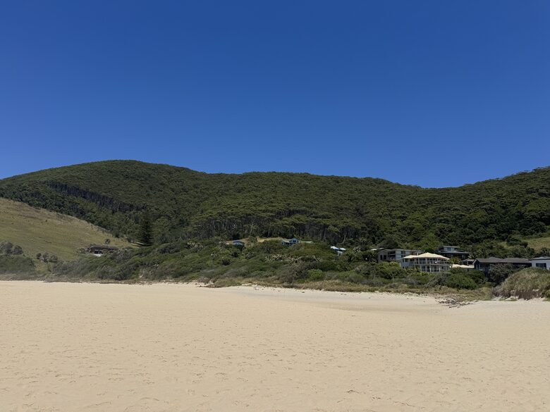距离布鲁伊斯海滩仅几步之遥的独立式海滨度假屋——澳大利亚布鲁伊斯海滩