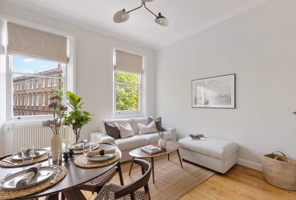 A Garden Square Apartment in the Heart of Kensington & Chelsea - Greater London, United Kingdom