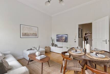 A Garden Square Apartment in the Heart of Kensington & Chelsea - Greater London, United Kingdom