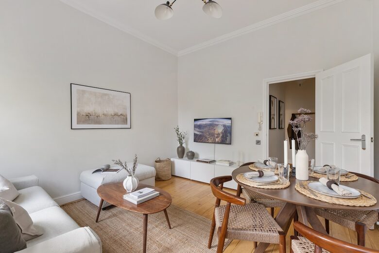 A Garden Square Apartment in the Heart of Kensington & Chelsea - Greater London, United Kingdom