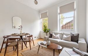 A Garden Square Apartment in the Heart of Kensington & Chelsea - Greater London, United Kingdom