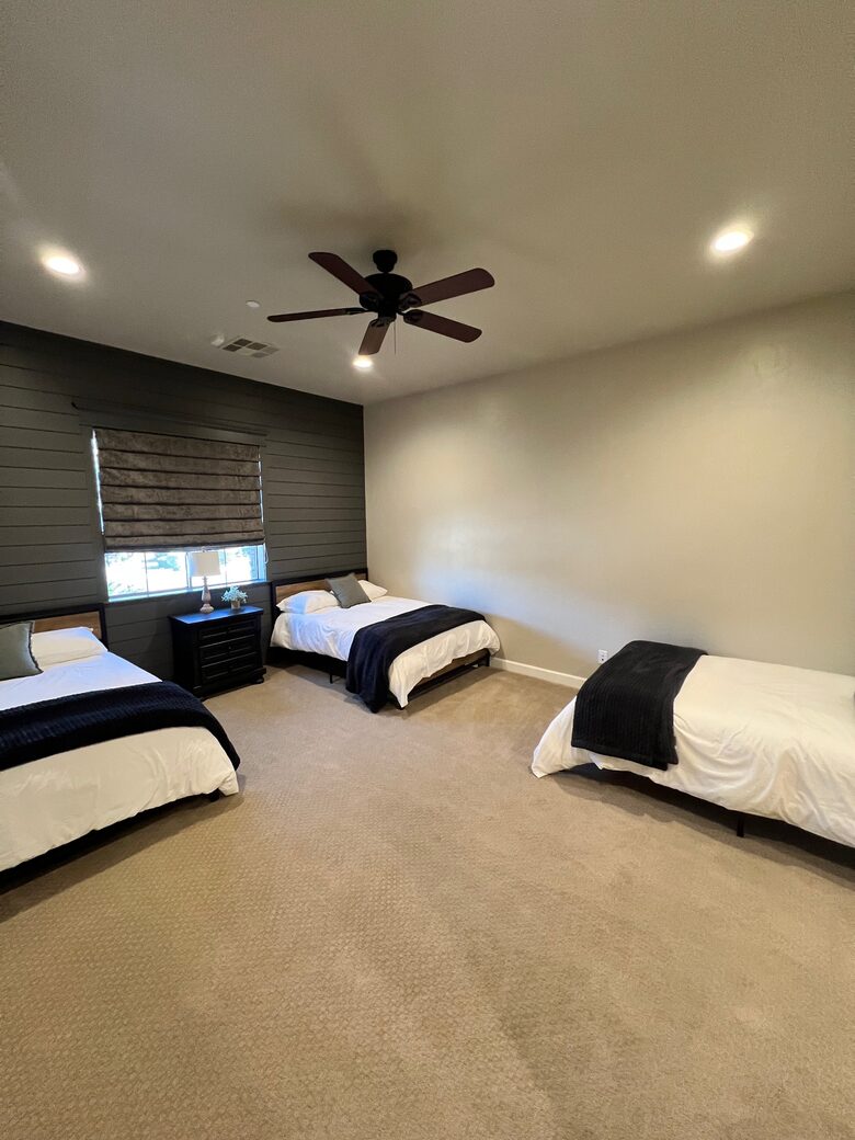3rd Bedroom with 3 full size beds