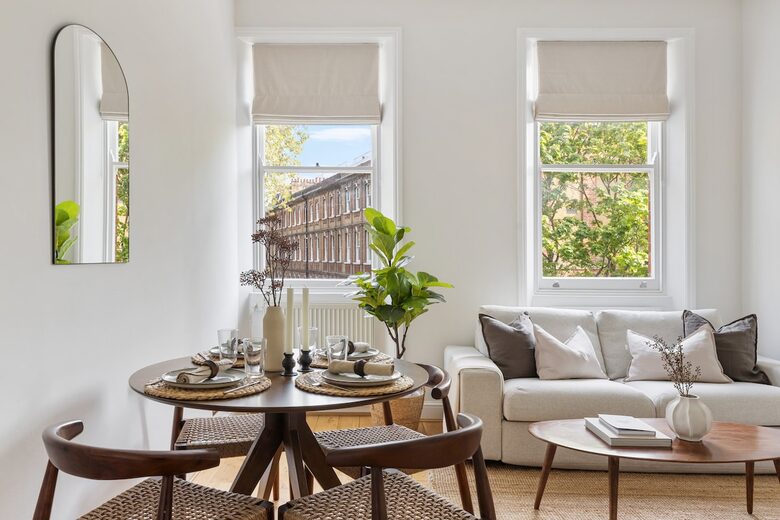 A Garden Square Apartment in the Heart of Kensington & Chelsea - Greater London, United Kingdom