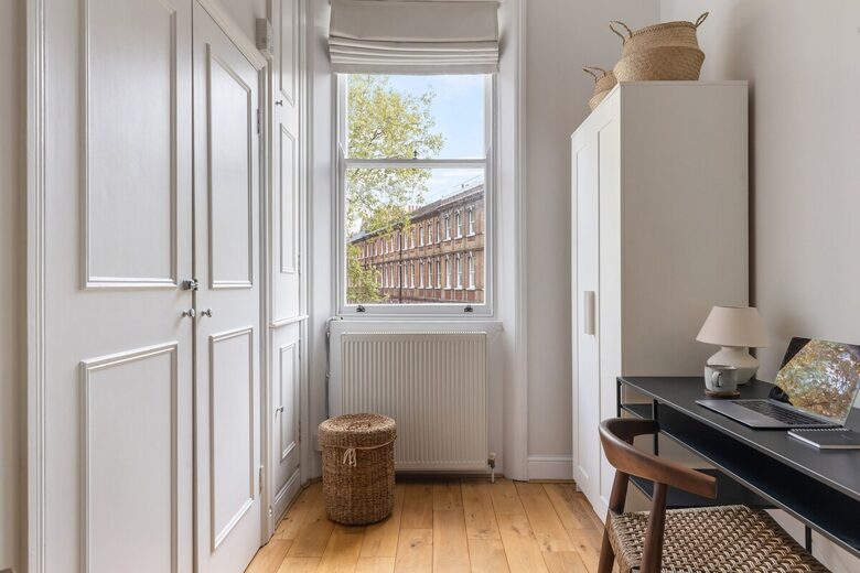 A Garden Square Apartment in the Heart of Kensington & Chelsea - Greater London, United Kingdom