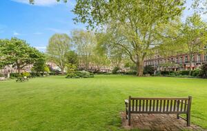 A Garden Square Apartment in the Heart of Kensington & Chelsea - Greater London, United Kingdom
