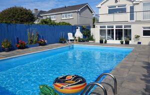 Stylish Coastal Escape Surrounded by Nature - Milford Haven, United Kingdom