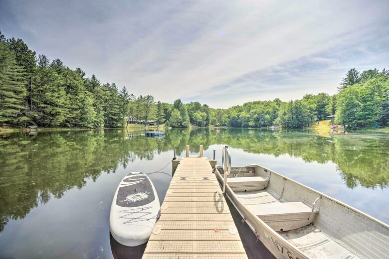 Quiet Waters Adirondack Retreat - Glenfield, New York