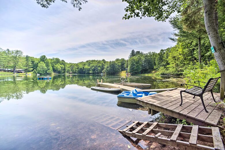 Quiet Waters Adirondack Retreat - Glenfield, New York