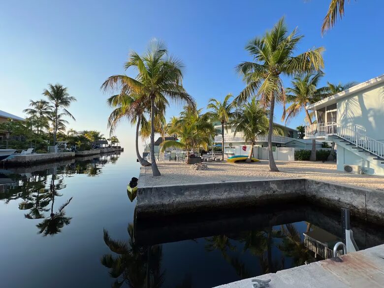 Calm Coastal Escape Steps from the Atlantic - Key Largo, Florida