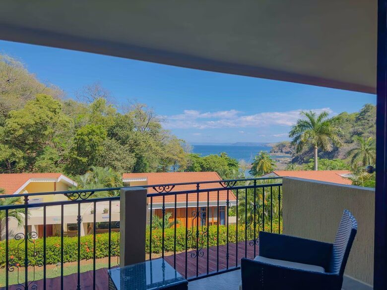 Private Pacific Retreat at Bahía Pez Vela - Ocotol, Costa Rica