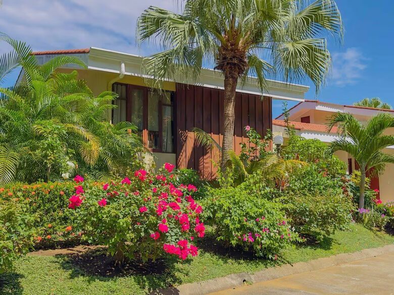 Private Pacific Retreat at Bahía Pez Vela - Ocotol, Costa Rica