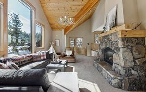 River Run Family Retreat Near Palisades Tahoe - Alpine Meadows, California