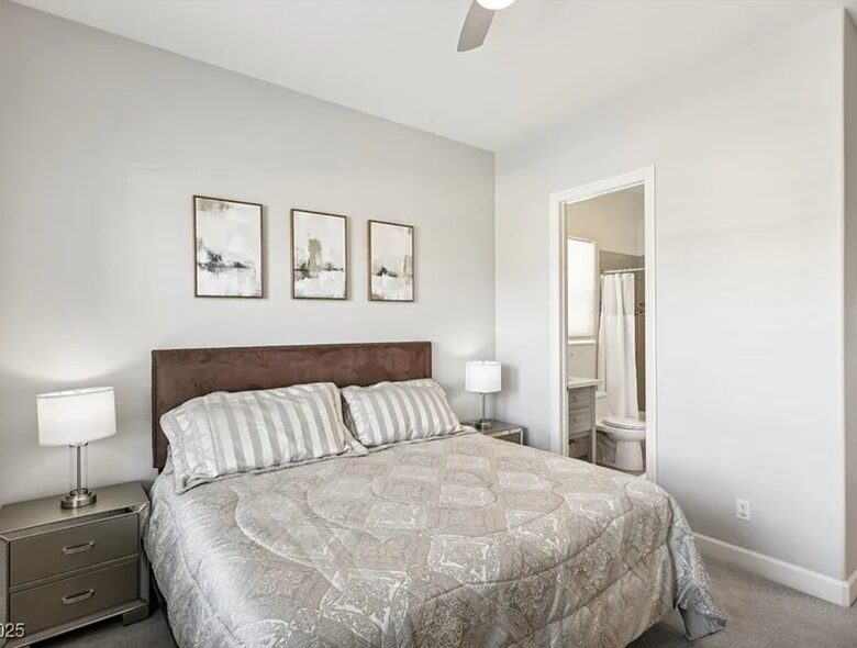 Private Modern Retreat 15 minutes to Las Vegas strip in Henderson - Henderson, Nevada