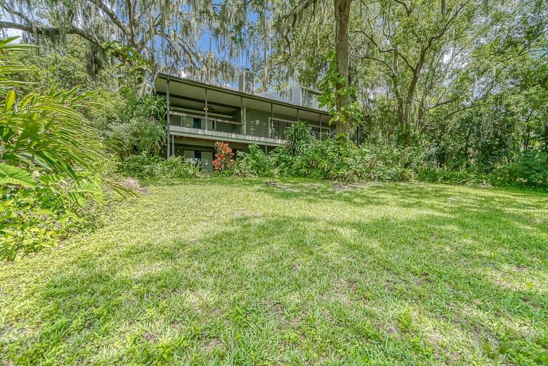 Relaxed Riverside Home with Private Dock and Balcony - Tampa, Florida