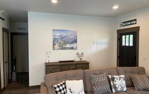 A Modern Alpine Chalet in the Heart of Packwood - Packwood, Washington