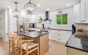 A Peaceful Mountain Getaway in the Heart of Lake Lure - Lake Lure, North Carolina