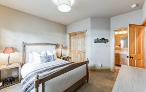 River Run Family Retreat Near Palisades Tahoe - Alpine Meadows, California