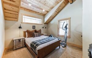River Run Family Retreat Near Palisades Tahoe - Alpine Meadows, California