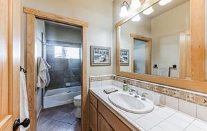 River Run Family Retreat Near Palisades Tahoe - Alpine Meadows, California