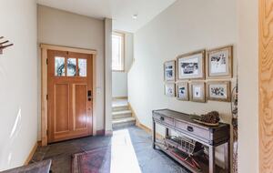 River Run Family Retreat Near Palisades Tahoe - Alpine Meadows, California