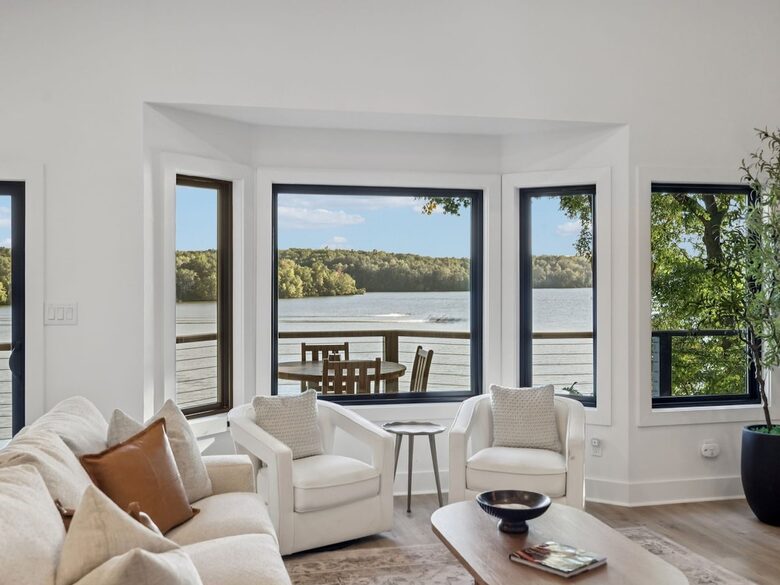 A Luxe Lakefront Escape Above Tim’s Ford - Winchester, Tennessee