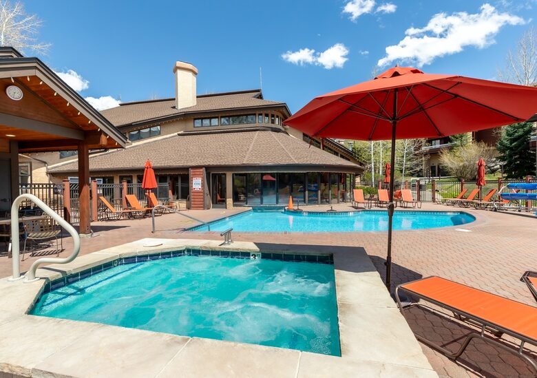 Spacious Trappeur’s Lodge Retreat Near Steamboat Base Area - Steamboat Springs, Colorado