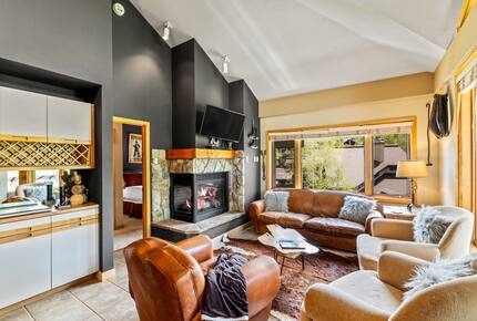 Spacious Trappeur’s Lodge Retreat Near Steamboat Base Area - Steamboat Springs, Colorado