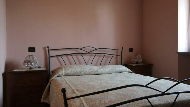 Piedmont Countryside Villa with Pool - Calosso, Italy