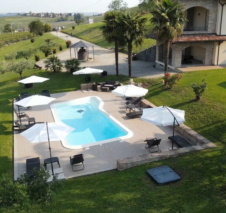 Piedmont Countryside Villa with Pool - Calosso, Italy