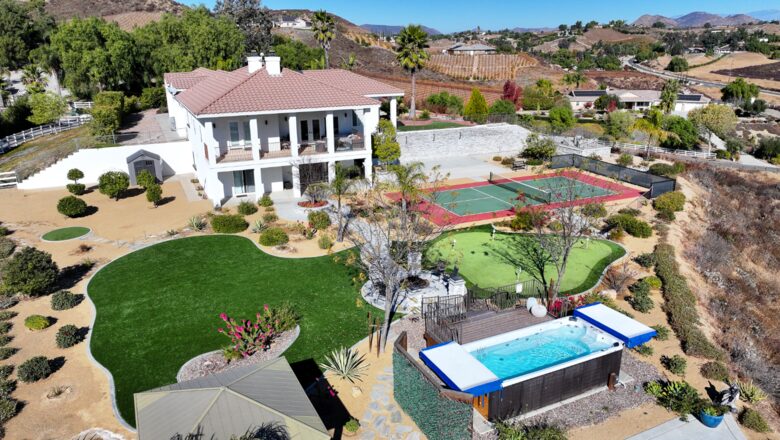 Luxury Wine Country Retreat with Gorgeous Panoramic Views - Temecula, California