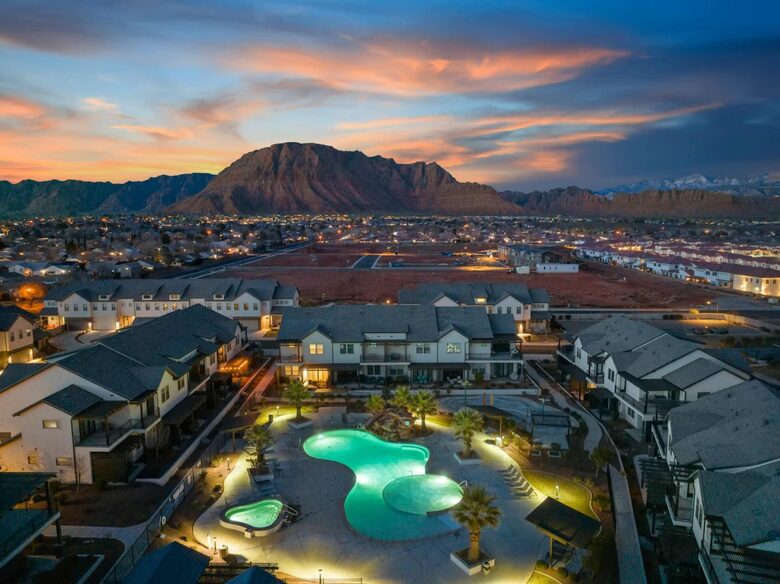 Luxury Pool & Play Getaway near Snow Canyon - Santa Clara, Utah
